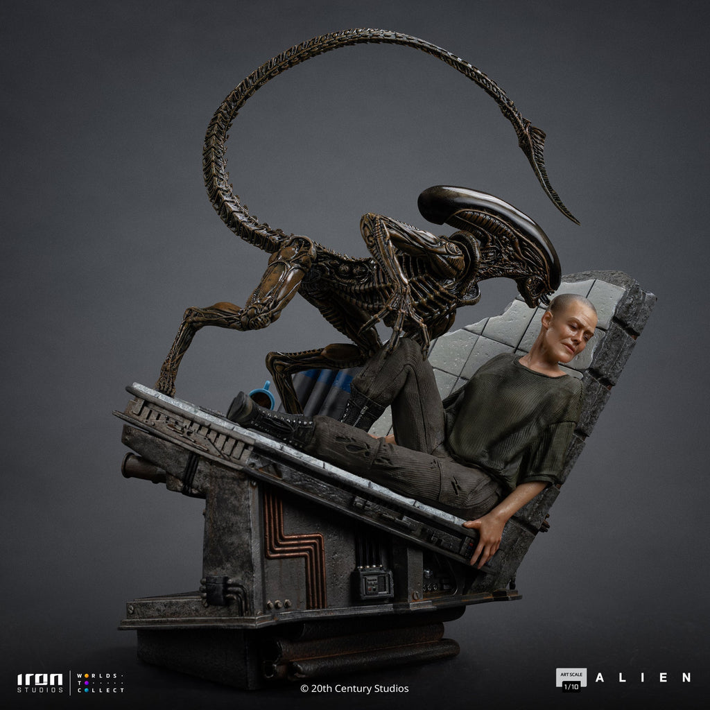Pre-Order - Statue Ellen Ripley and Dog Alien - Alien 3 - Art Scale 1/10 - Iron Studios