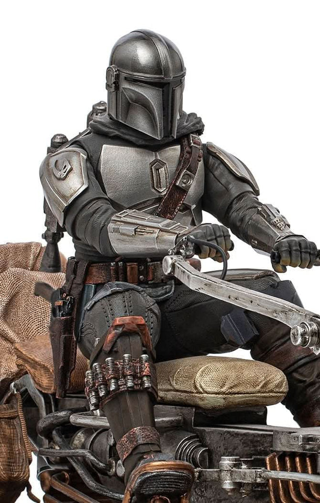 Statue The Mandalorian on Speederbike - Star Wars: The Mandalorian - Art Scale 1/10 - Iron Studios