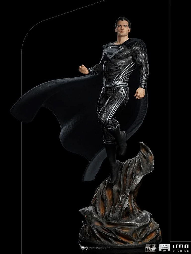 Statue Superman Black Suit - Zack Snyder's Justice League - Legacy Replica 1/4 - Iron Studios