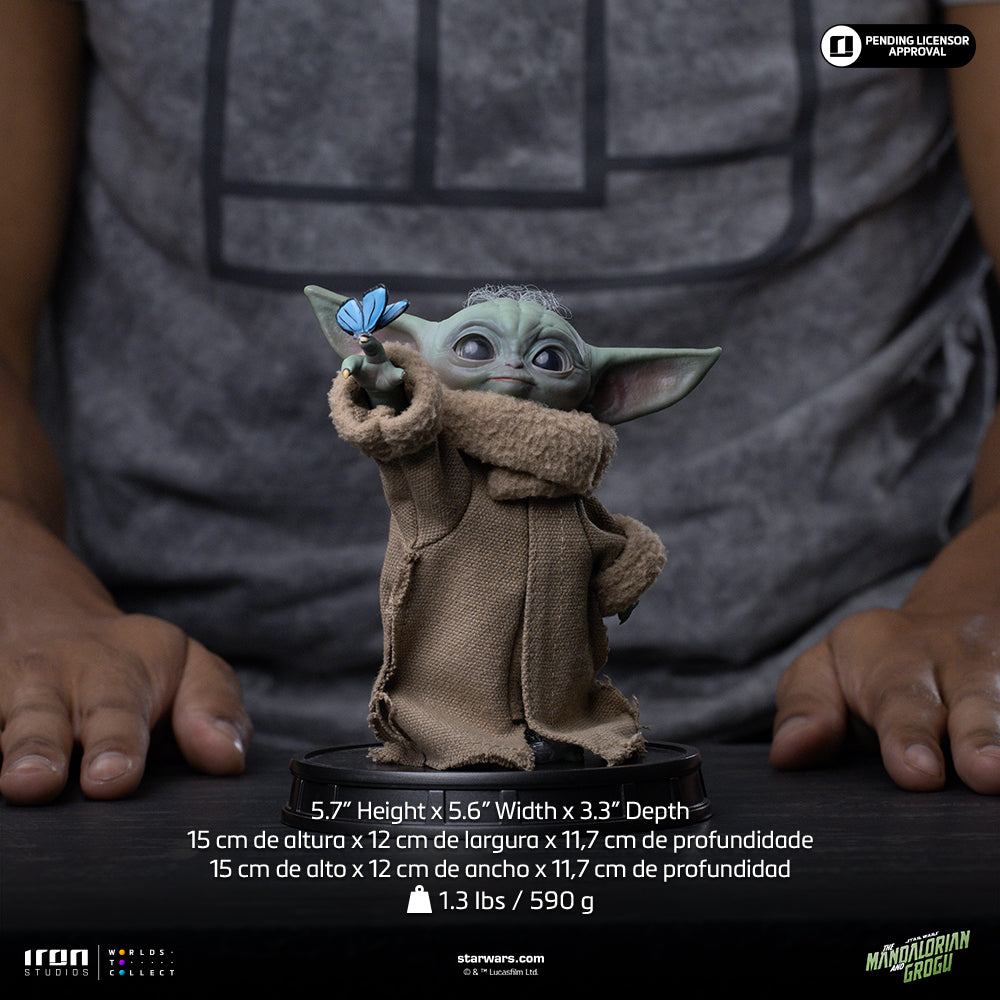Pre-Order - Statue Grogu Butterfly Wonder - Mandalorian and Grogu Movie - Grogu Collection - Iron Studios